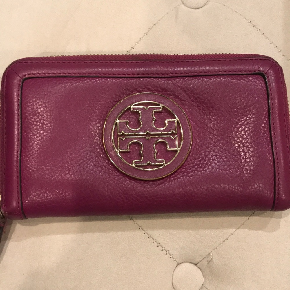 Tory Burch wallet